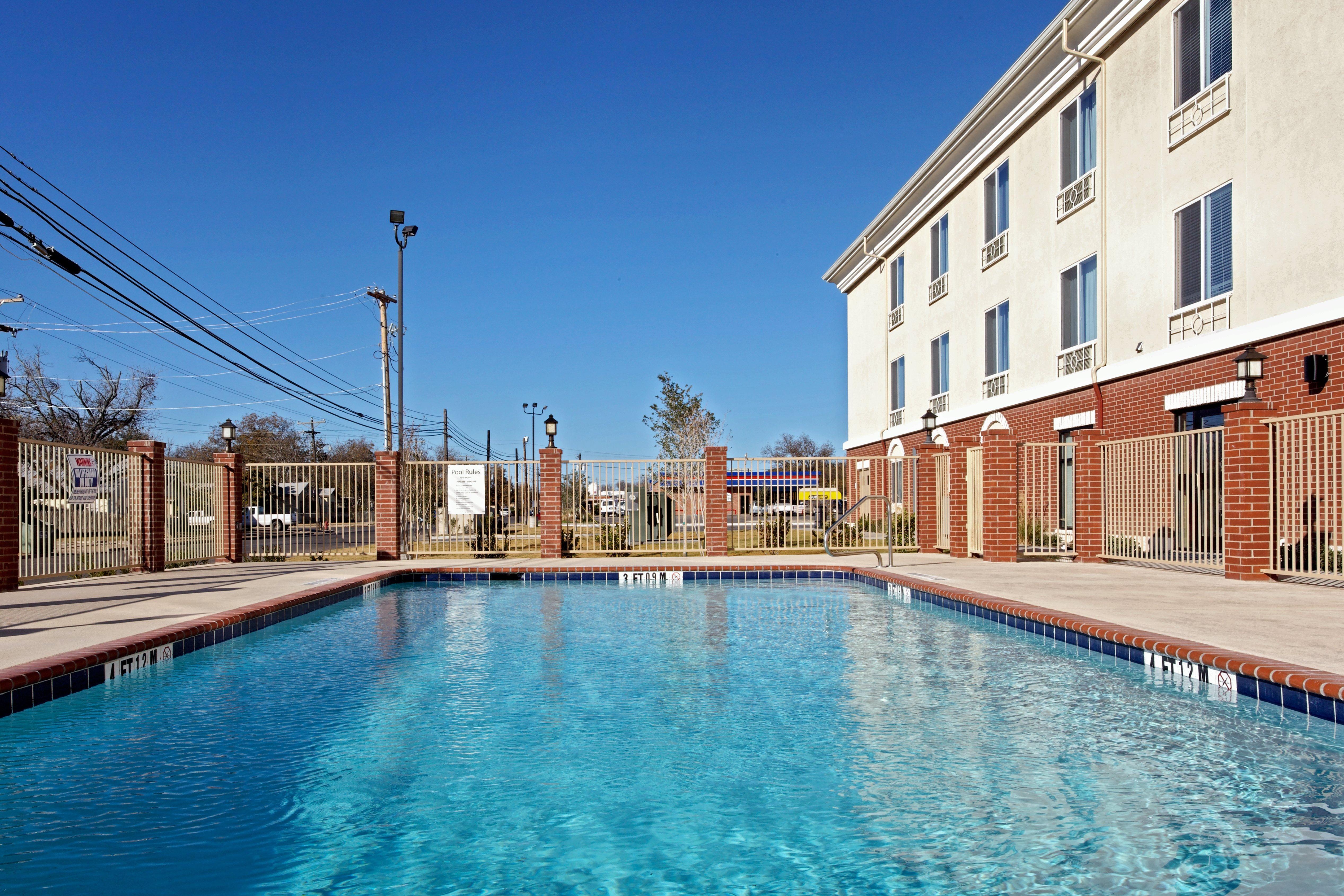 Holiday Inn Express & Suites Ozona By Ihg Exteriör bild